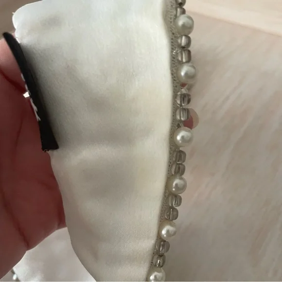 Elegant Pearl and Crystal beaded Collar Necklace - Picture 5 of 7
